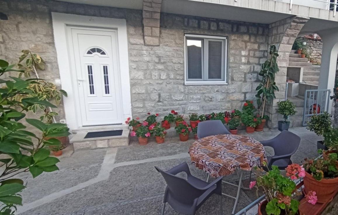 Apartments Todorovic Tivat Exterior foto